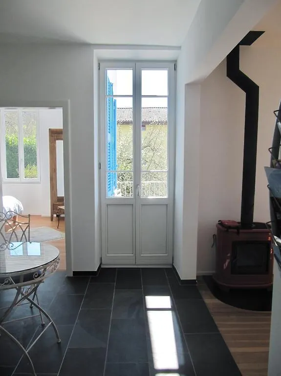 Ca' Dogana Vegia Apartment Pugerna